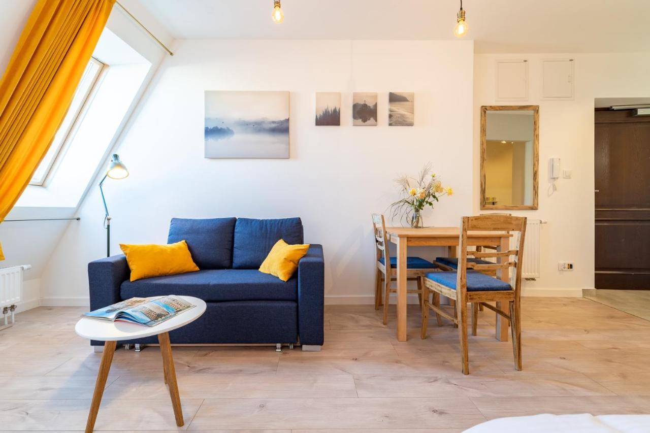 Apartamenty Nad Niwka ビエルスコ・ビアバ エクステリア 写真