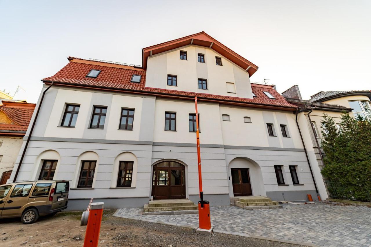 Apartamenty Nad Niwka ビエルスコ・ビアバ エクステリア 写真