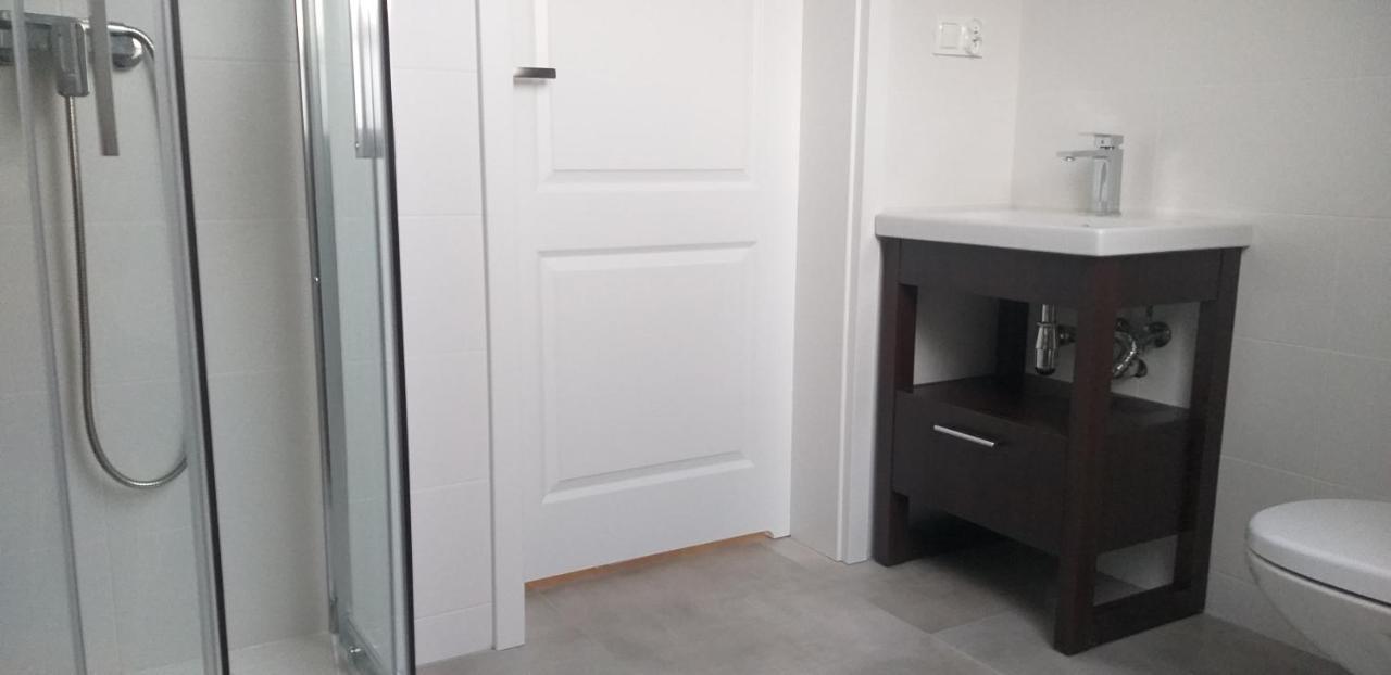 Apartamenty Nad Niwka ビエルスコ・ビアバ エクステリア 写真